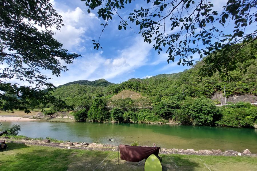 弥栄キャンプ場-河川敷でデイキャンプ